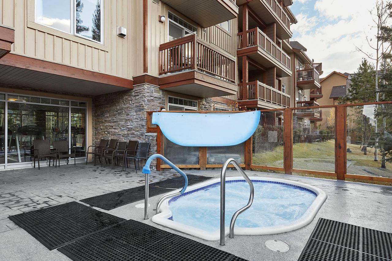Mountain View Escape With Open Hot Tub, Views!! *