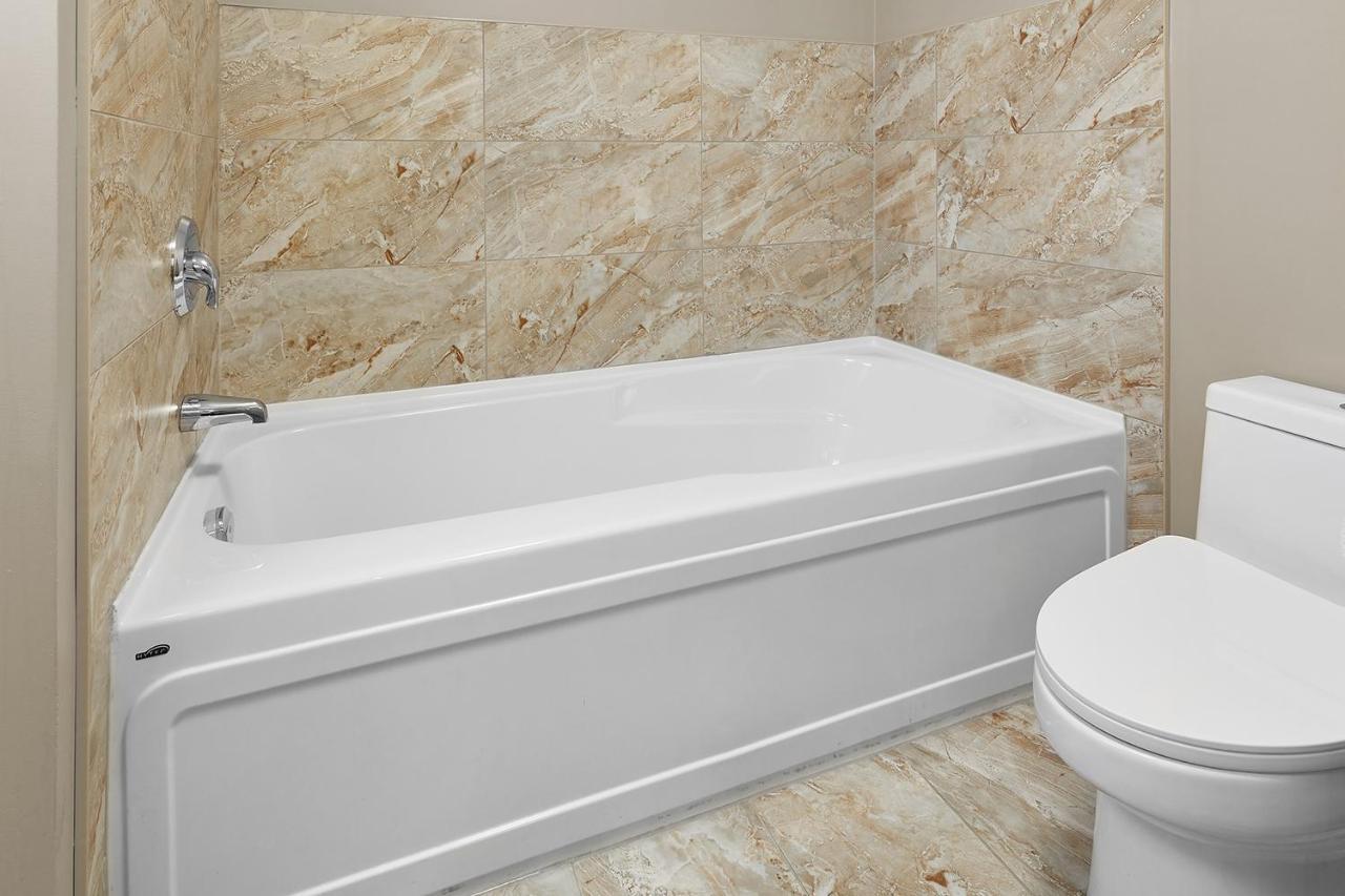 Holiday home Mountain View Escape With Open Hot Tub, Views!! *